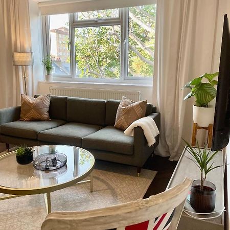 Newly Refurbished 2 Bedroom Apartment In South London Kültér fotó