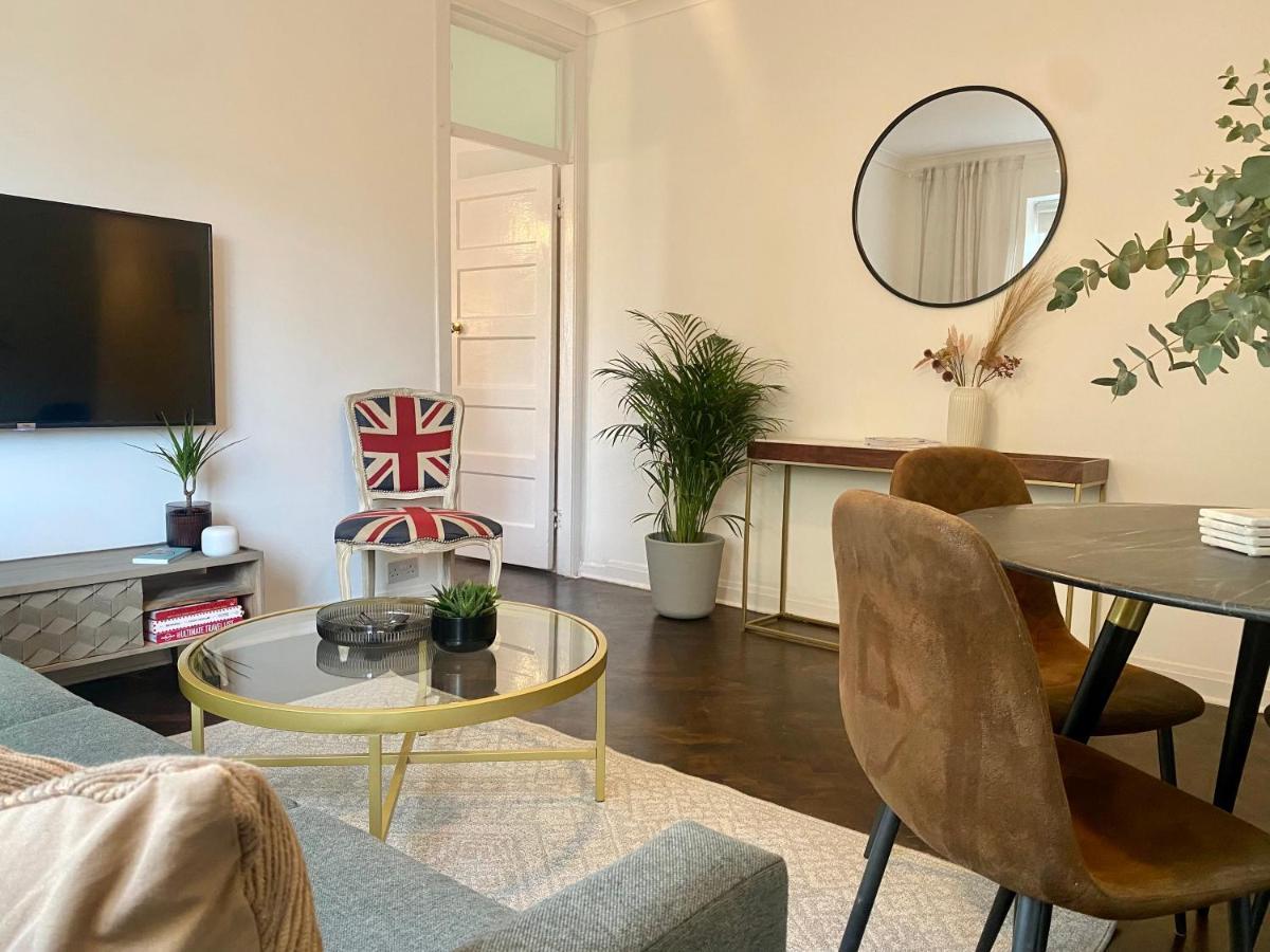 Newly Refurbished 2 Bedroom Apartment In South London Kültér fotó