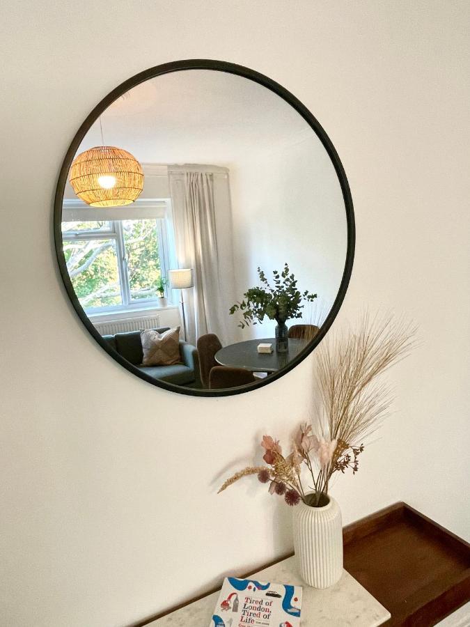 Newly Refurbished 2 Bedroom Apartment In South London Kültér fotó