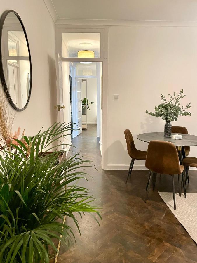 Newly Refurbished 2 Bedroom Apartment In South London Kültér fotó